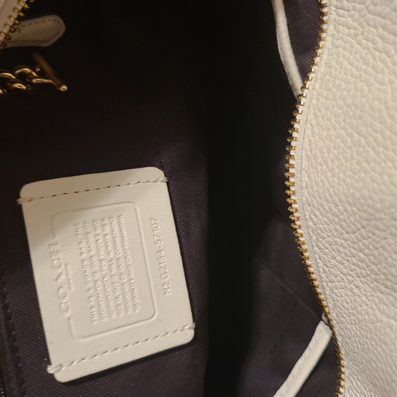 Coach purse - Picture 2 of 4